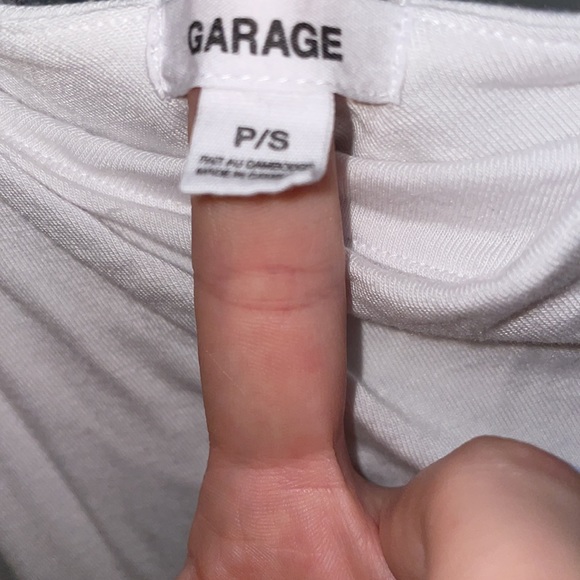 Garage Single Sleeve Slit Chest Crop Top - Picture 3 of 5